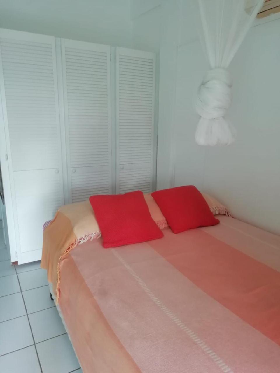 Apartment Espoir คาสทรีส ภายนอก รูปภาพ